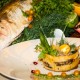 Mulet de la Gironde en tartare agrumes, coulis d’herbes d’été, tuiles tomates séchées