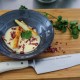 Asperges de Blaye en craquelin de parmesan, jambon noir de Bigorre et sabayon au vin blanc