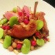 Le pigeon du volailler d’Augustin en Tajine, quelques Pois et des Airelles