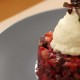 Tartare de canard fumé, caramel de framboise et émulsion au vieux parmesan